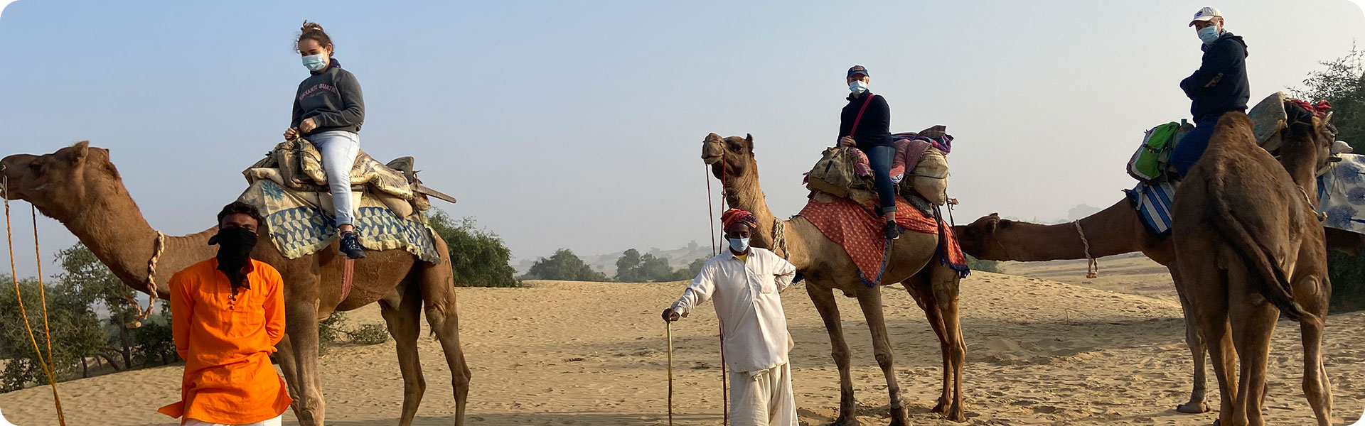 travel-safe-in-jaisalmer-with-trotters-tours